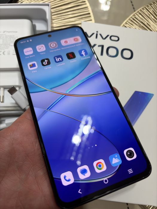 Продам телефон Vivo Y100