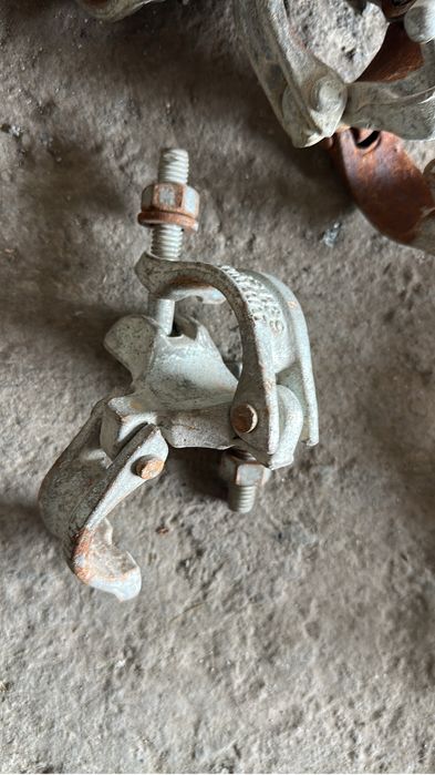 Хамуты для строительных лесов