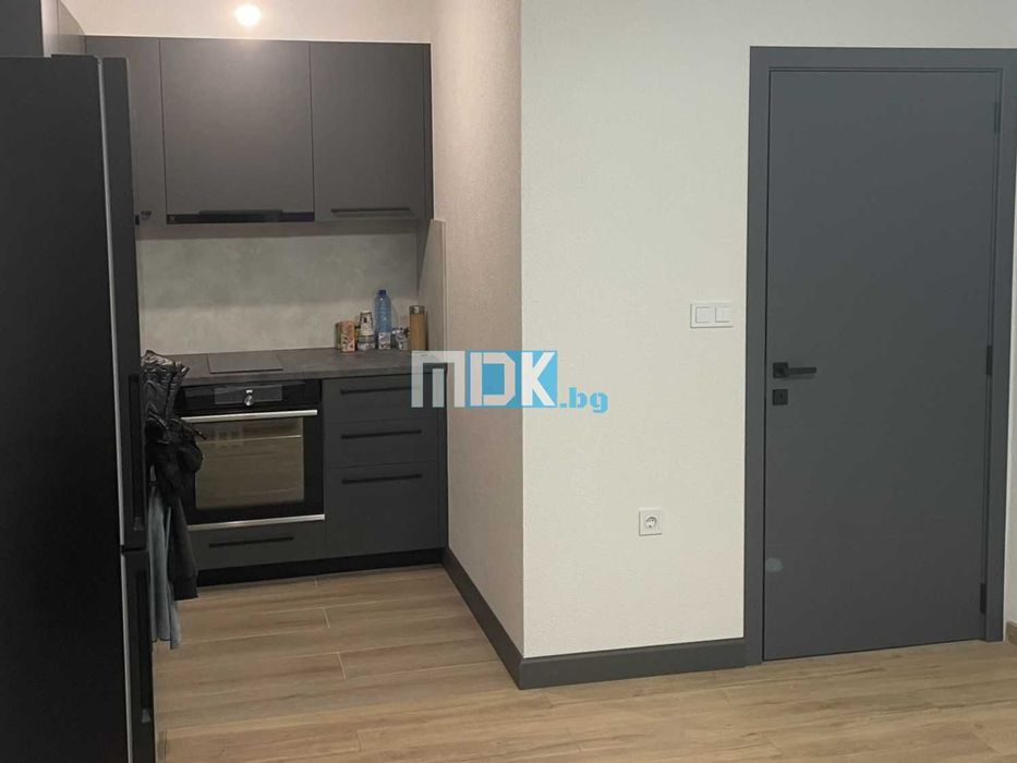 Дава се под наем Двустаен апартамент в Пловдив, Въстанически - 65 кв.м за 453.9 € - Снимка #3