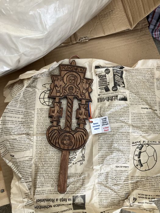 Clopotel artizanat si cruce