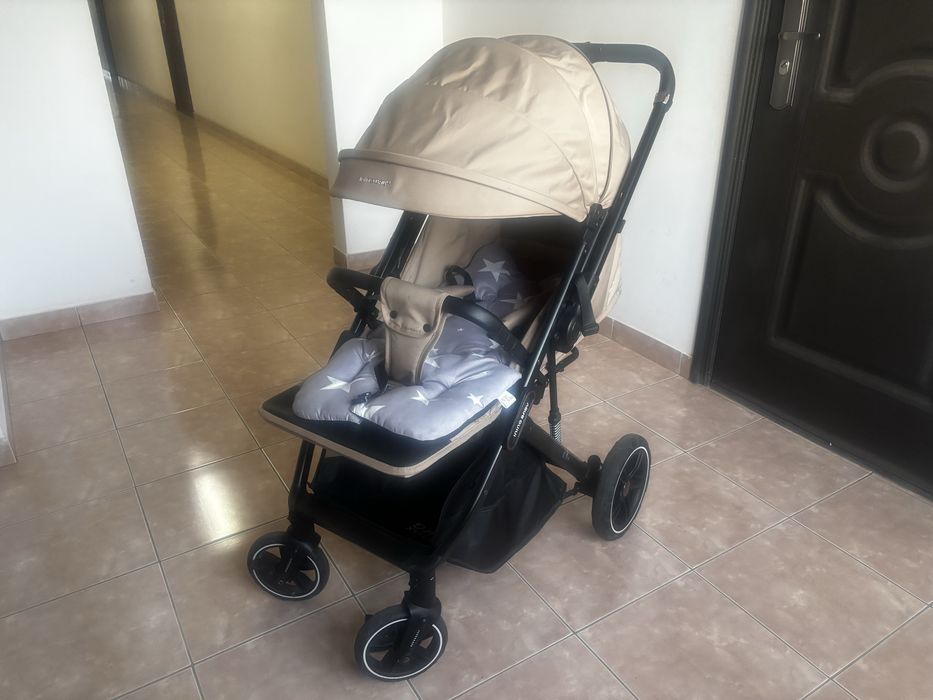 Продам прогулочную коляску