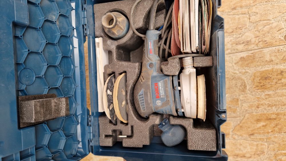Slefuitor cu excentric  Bosch  GEX 125 - 150 AVE