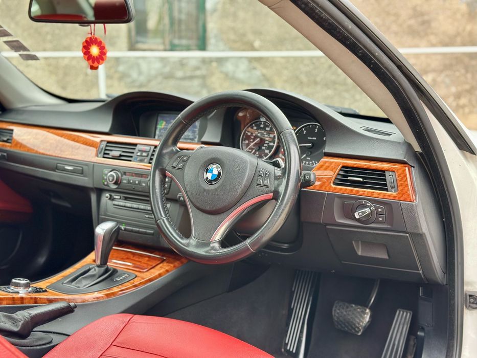 Far bixenon stanga dreapta bara spate capota bmw seria 3 e92 lci