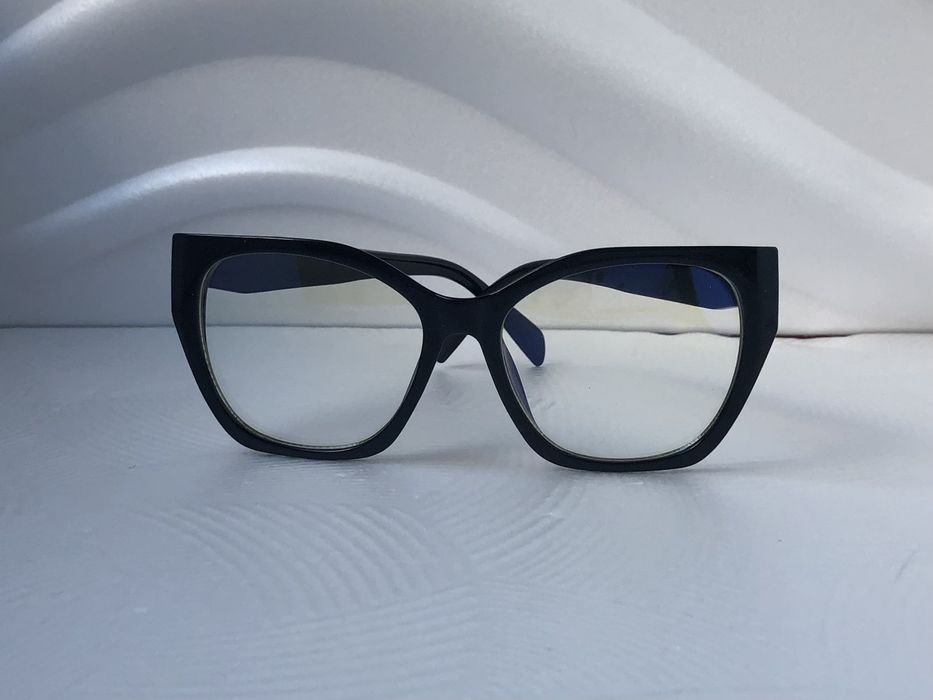 Прозрачни дамски очила за компютър