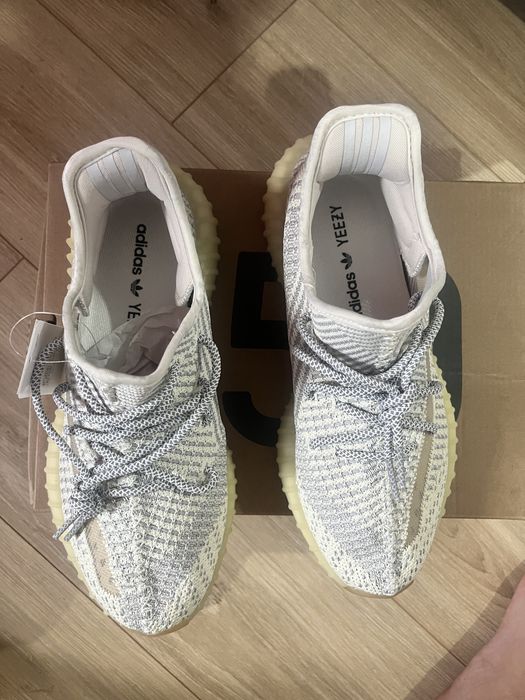 Yeezy Boost 350 V2
