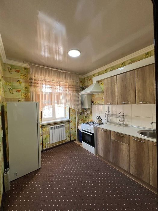 3/4/7. Сотилади 54м²