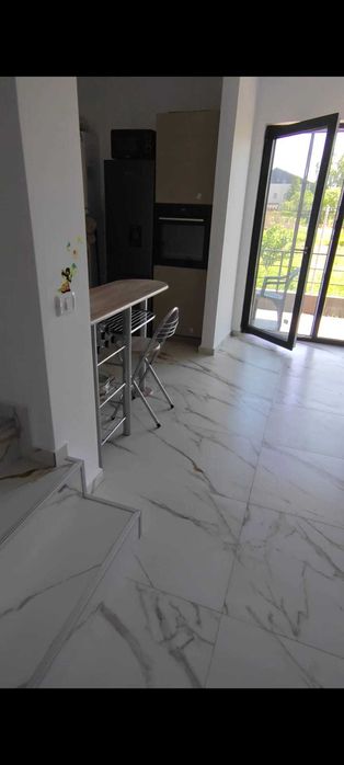 Casă de vânzare in comuna Domnești