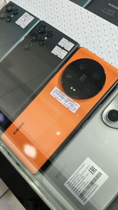 Xiaomi 13 ultra (камера бомба) 16+6/512