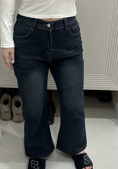 Джинсы женские.