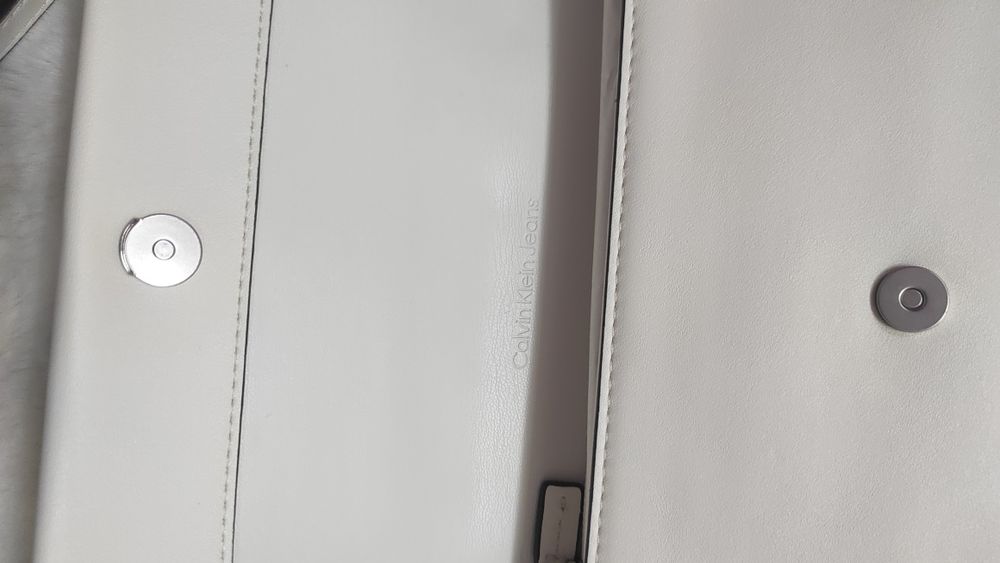 Дамска чанта Calvin Klein Jeans