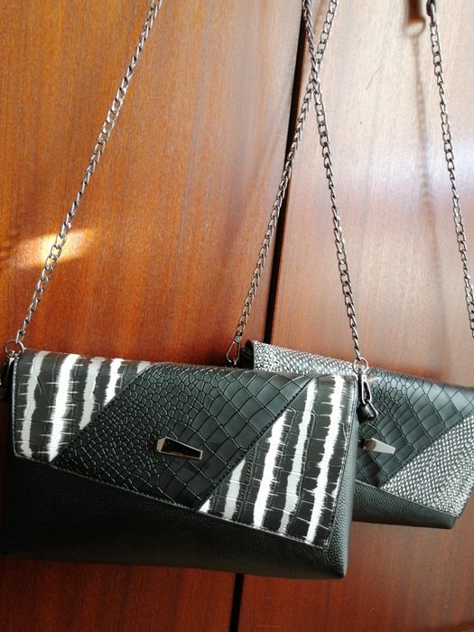 Много чанти нови