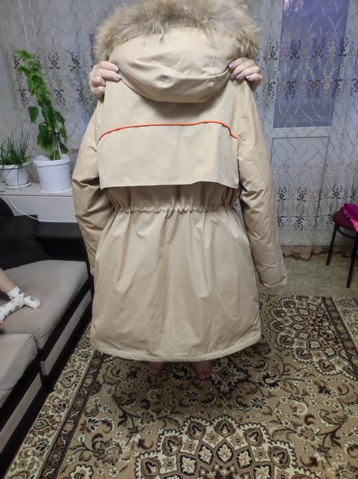 Продам куртку новую