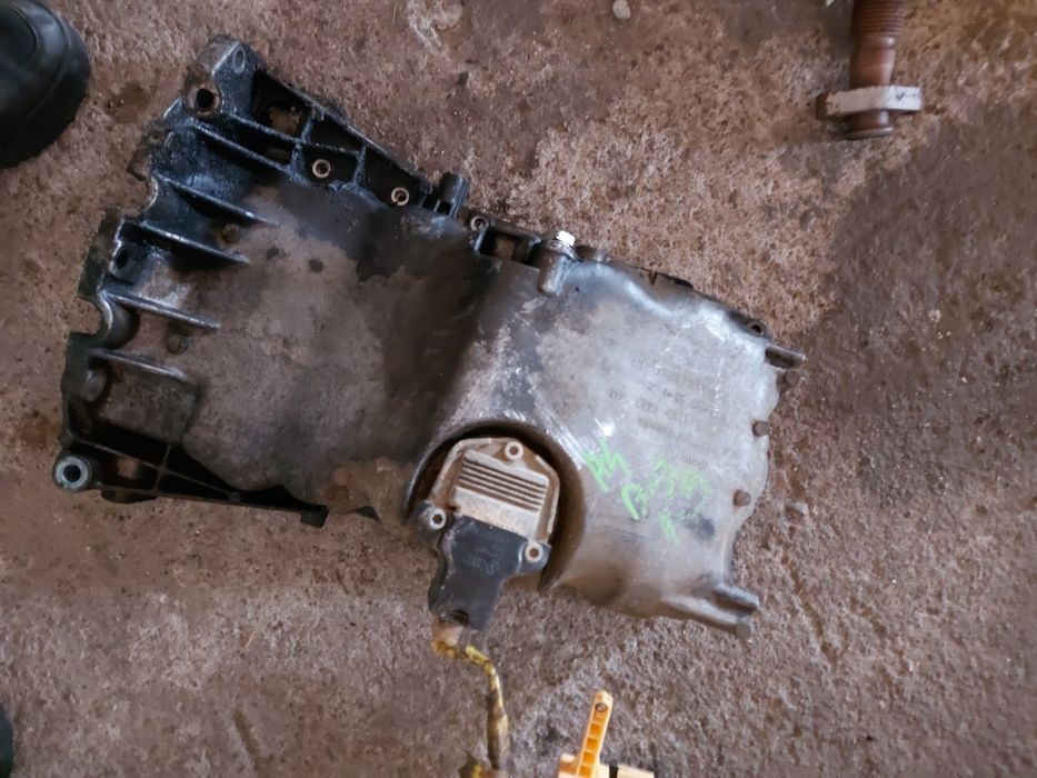 Baie de ulei audi a4 b7 1.9 tdi cod motor brb