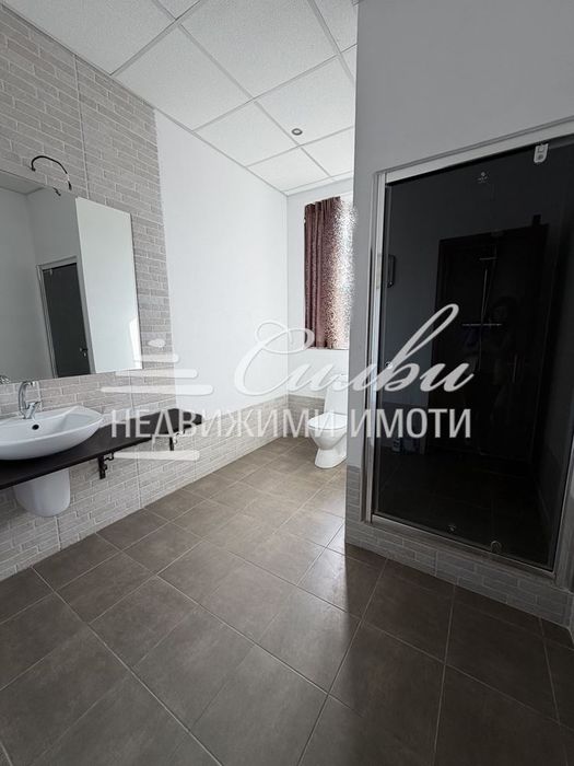 Тристаен ТУХЛЕН апартамент след ОСНОВЕН РЕМОНТ - кв. Добруджански!