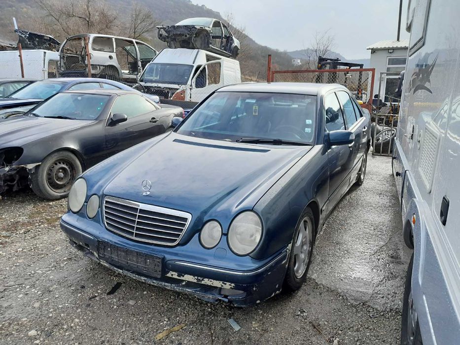 Mercedes 220 cdi 2000 г автомат на части