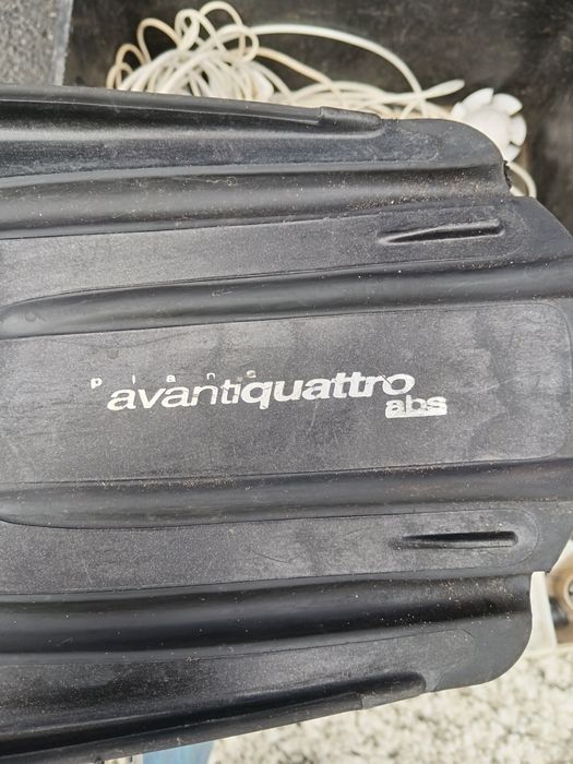 Laba scafandru Mares avanti quattro small