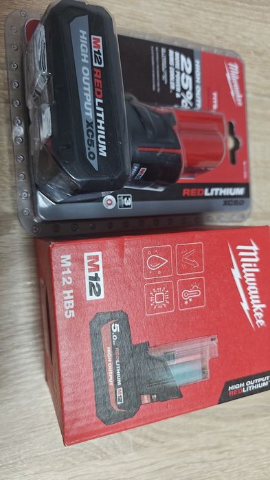 Impact unghiular m12 cap 3/8 acumulator de 2 ah inclus