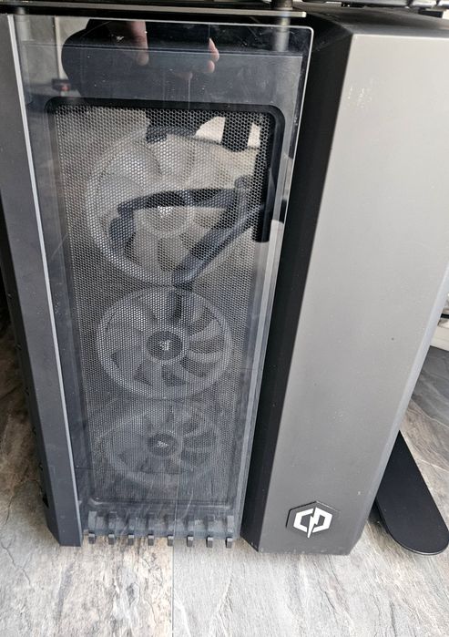 Геймърски компютър/ Ryzen 7/RTX 2070/16GB RAM/Водно охлаждане