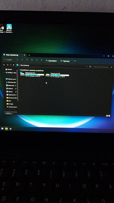 Lenovo 4K Ryzen 5 6 Ядра / 12 Нишки 16GB RAM SSD – Отличен за игри и р
