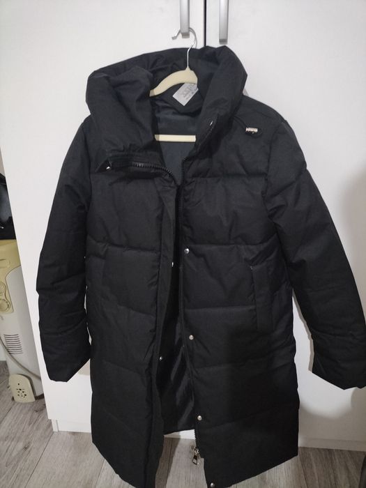 Пуховик женский  м