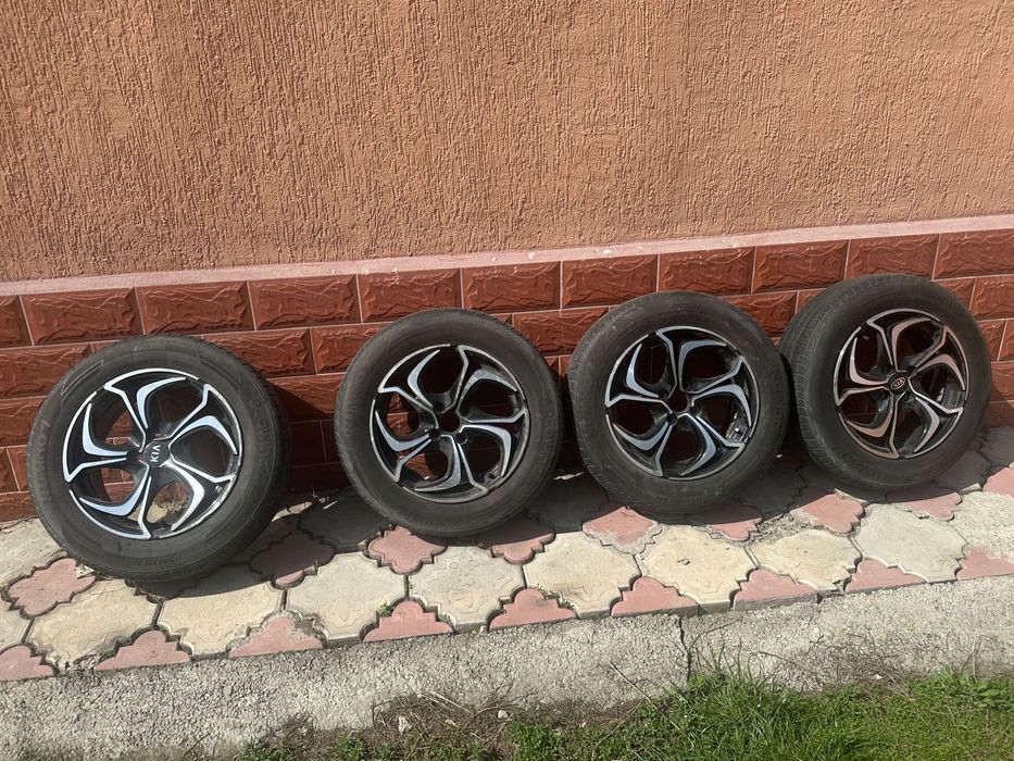 4 летние колеса с титанками R15