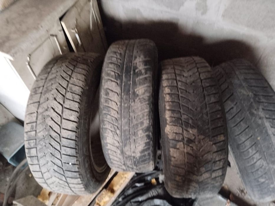 Продам резины с дисками размер 215/60 R17