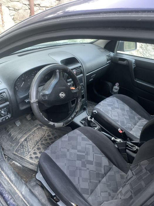 Opel Astra G на части