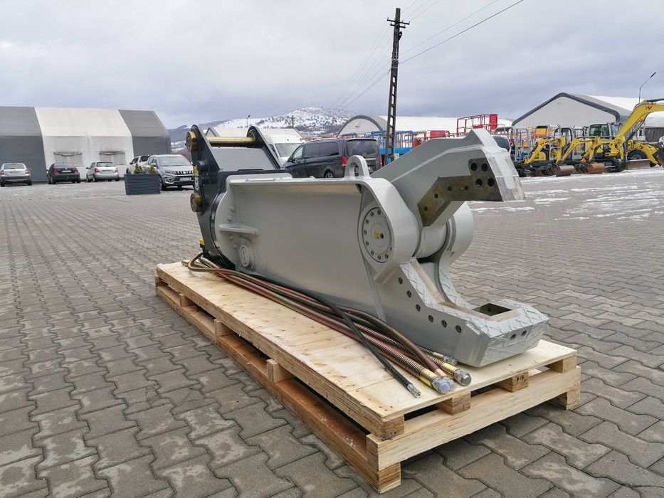 Foarfeca hidraulica Rotativa pentru taiere fier vechi si demolare