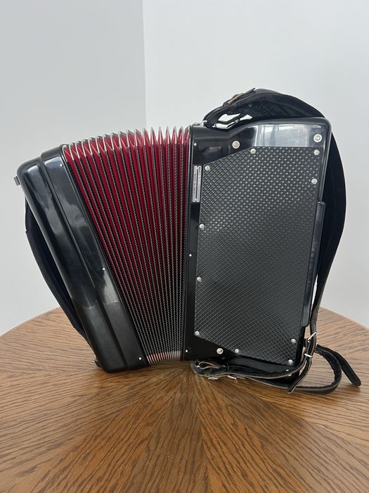 Acordeon italian sonola R460+juzisound 1 midi