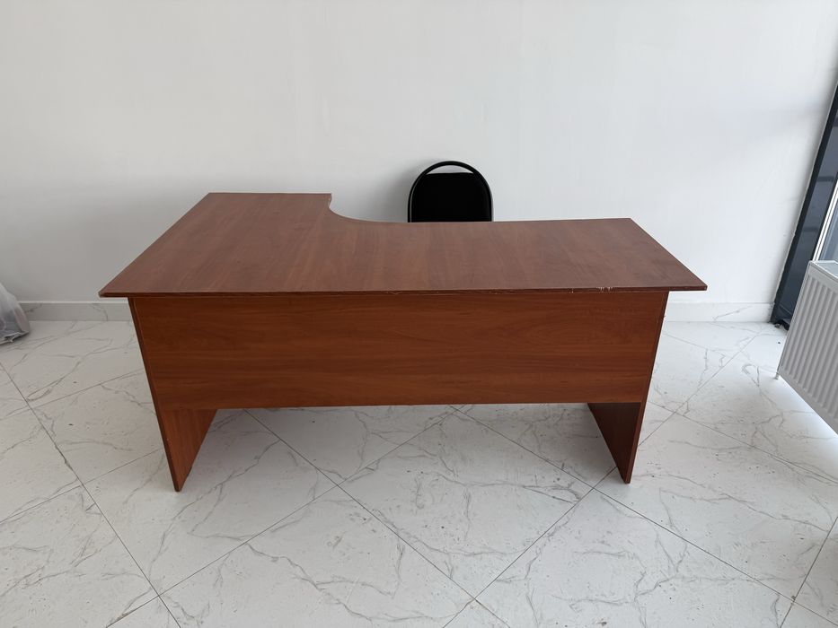 Продам рабочий стол 160х60х75