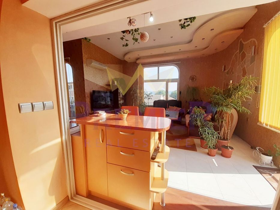 Дава се под наем Мезонет в Варна, Колхозен пазар - 150 кв.м за 765 € - Снимка #8