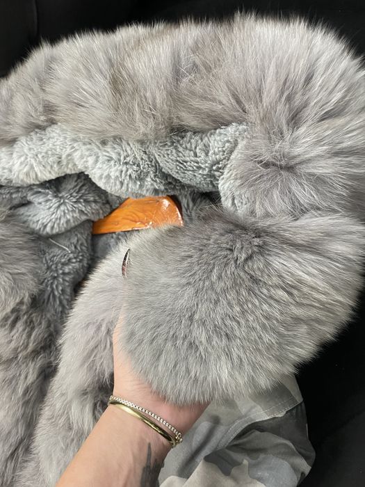 Сива камуфлажна парка с лисица