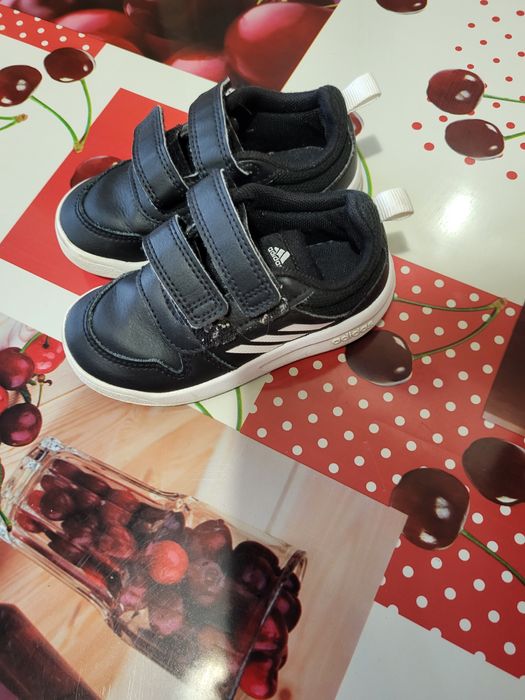 Vand adidasi unisex