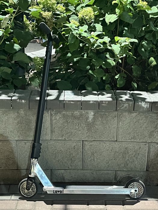 Самокат трюковой Limit