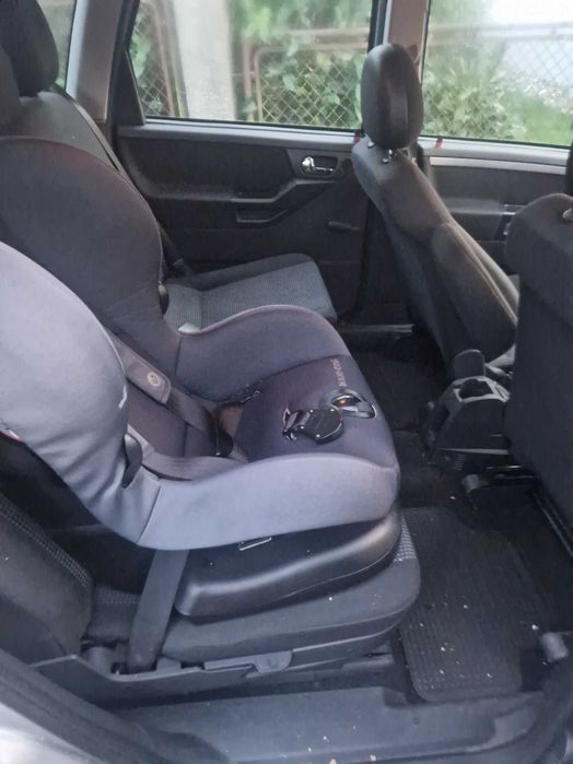 Sa vand o masina opel meriva