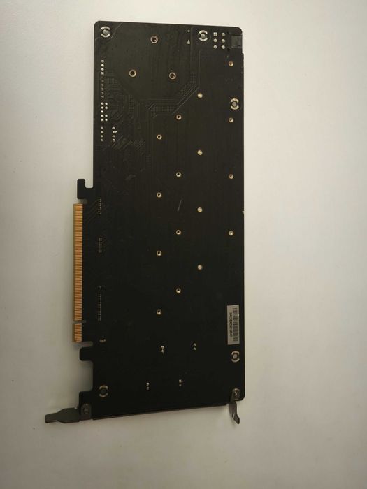 Adaptor rog hyper m.2 card  Adaptor ASRock Ultra Quad M.2 Card