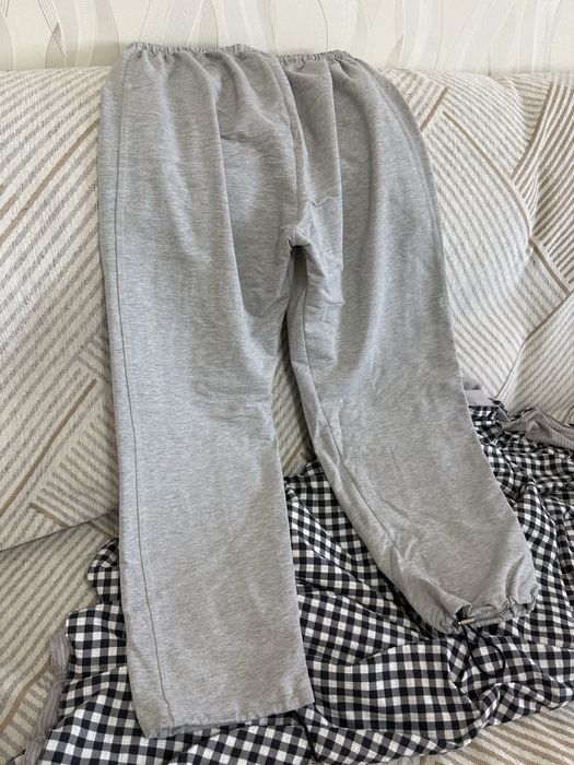 серые трико/штаны в идеале