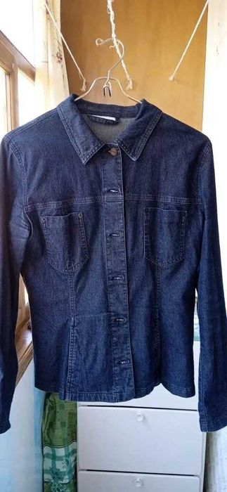 Продам  рубашки размеры 46-48 не дорого