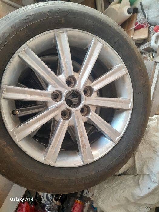 Диск на тайота R16