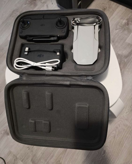 Dji air  vand sau schimb