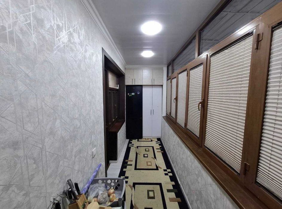 юнусабад 15-квартал рядом Метро 2- ком кв разделная