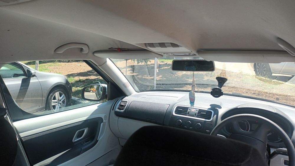Vând Automobil Skoda Roomster