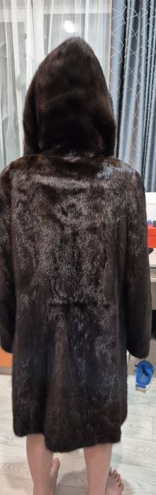 Продам норковую шубу