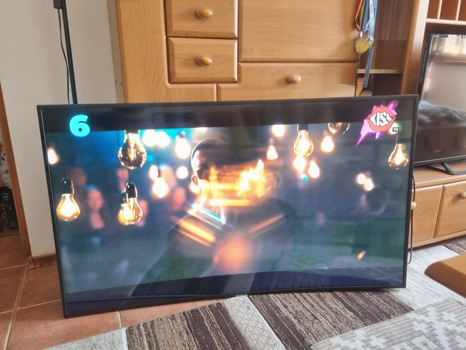 Vând două TV samsung smart