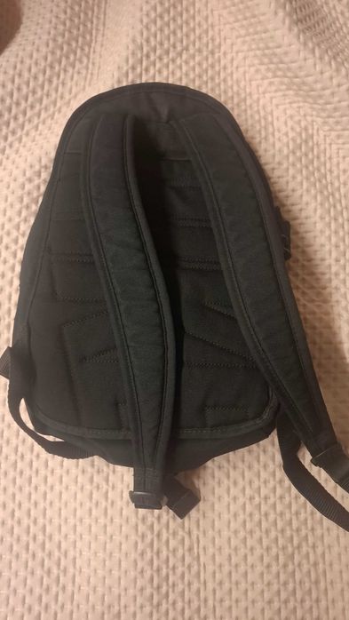 Раница Nike ,Zara 10evro