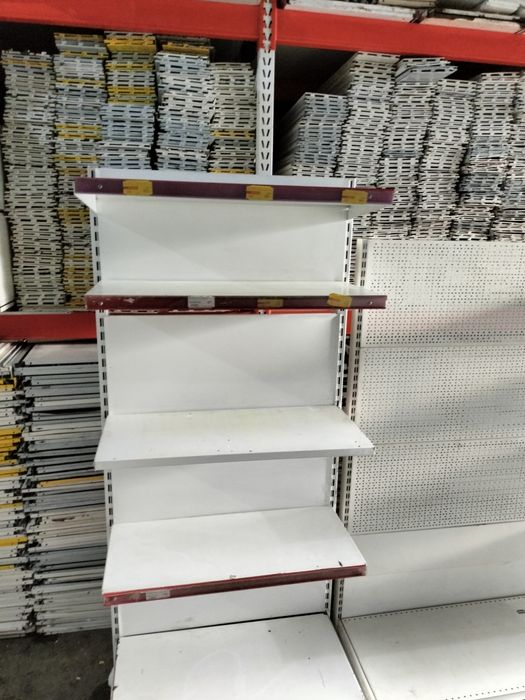 Витрина  полька.