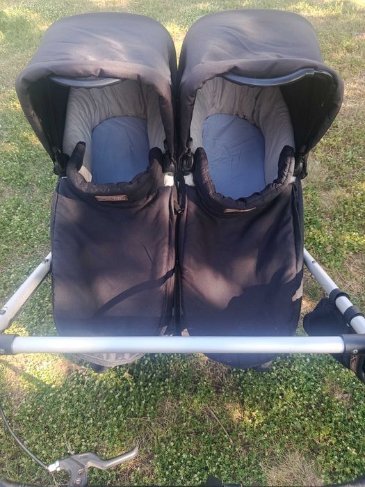 Мountain buggy duet v3 , детска количка за близнаци , пълен комплект.