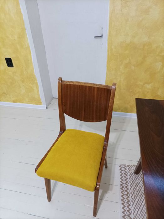 Трапезен Стол бук