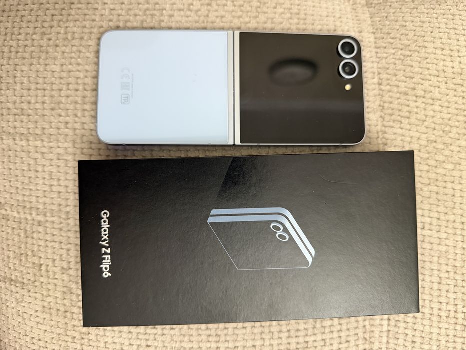 Samsung Galaxy Z Flip6