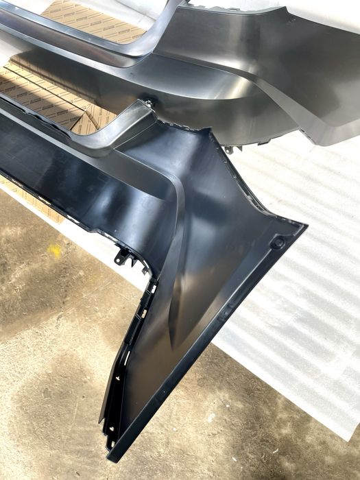 Задний бампер на Camry 80 Камри 80